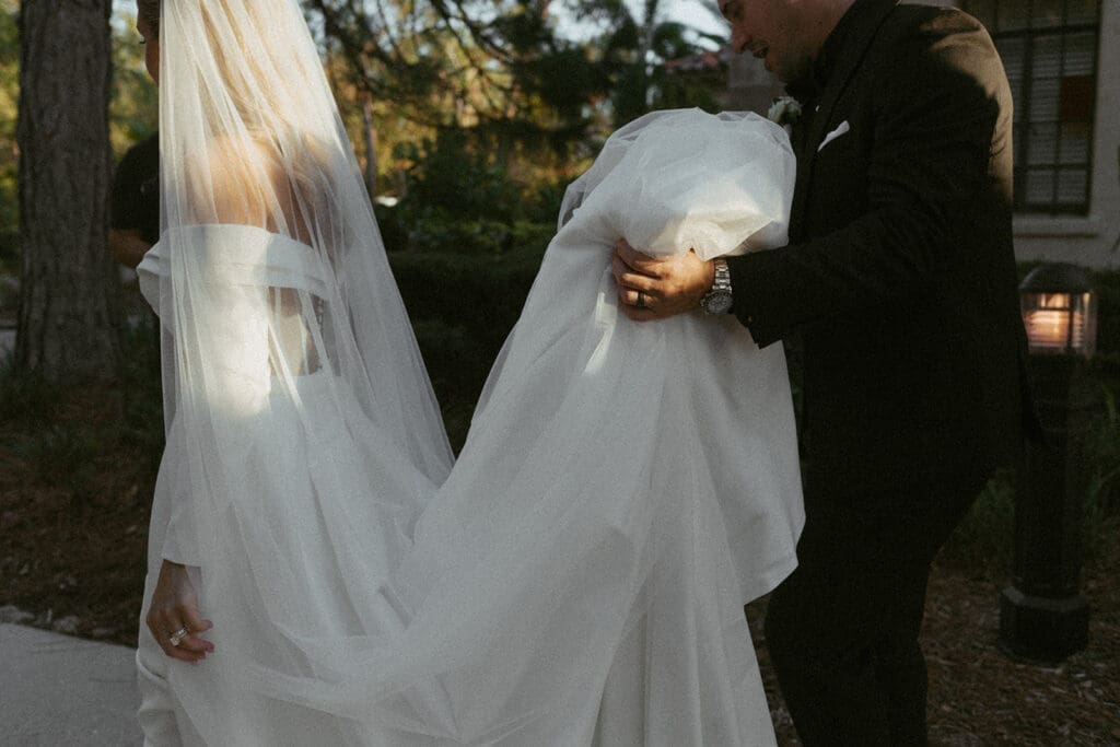 romantic bride and groom moments in central florida