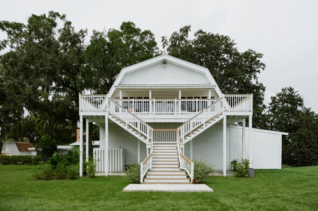 uliana estate, a modern rustic wedding venue in lakeland florida