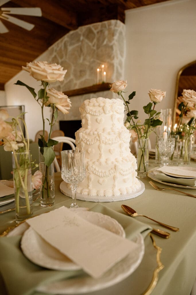 elegant three tier wedding cake